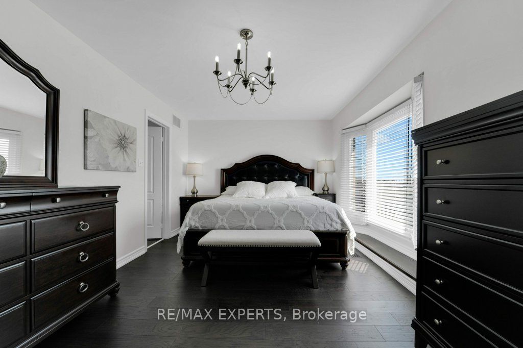 10 Esposito Dr