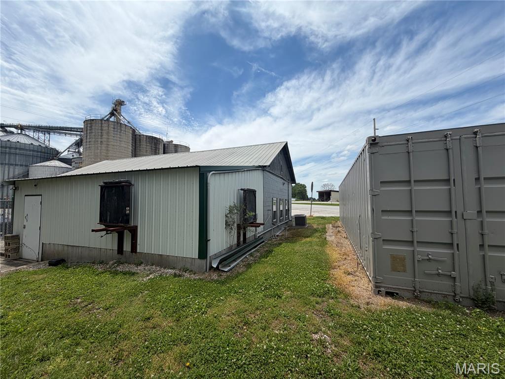 105 E Lamb Street