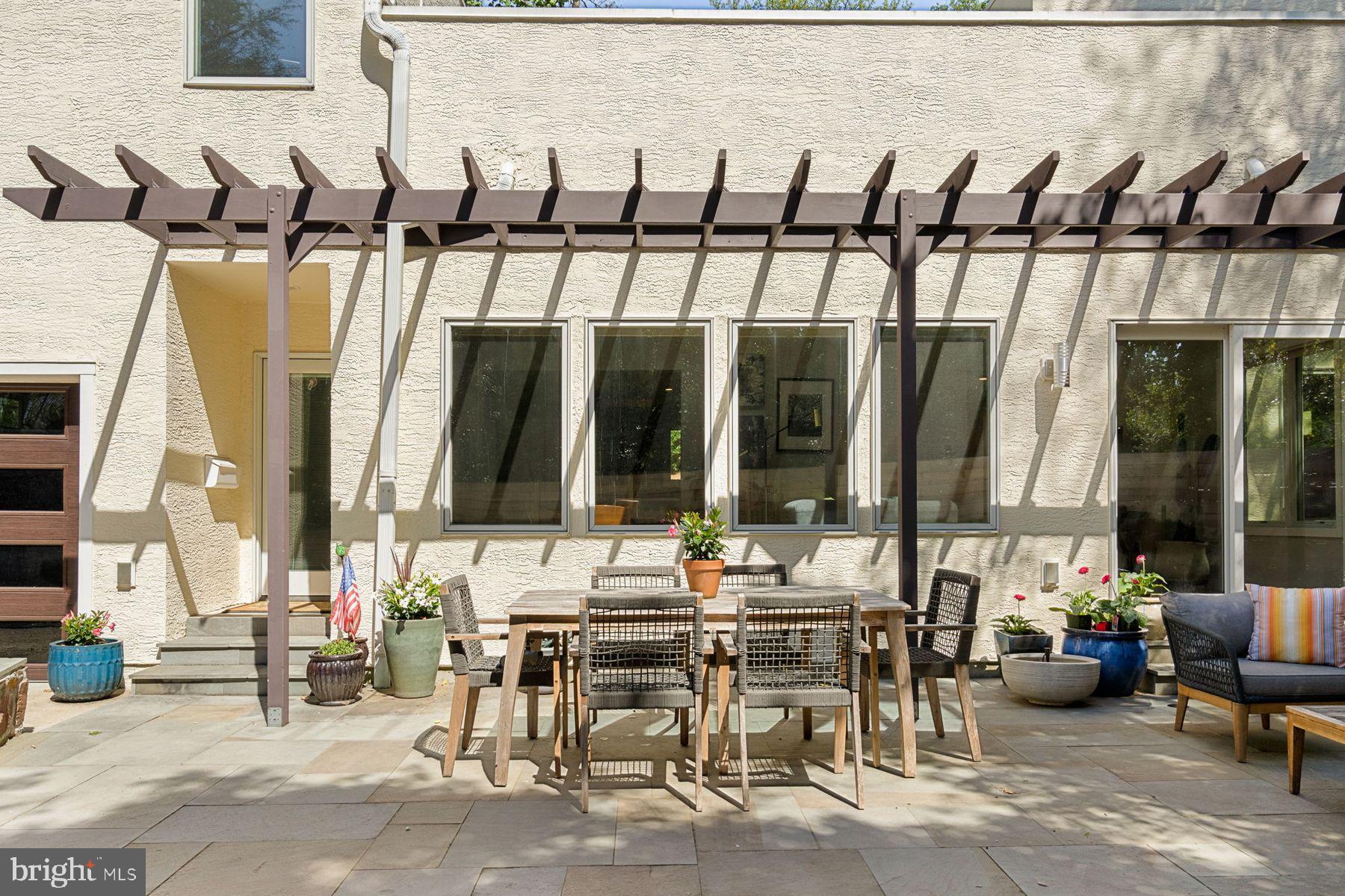 7621 Saint Martins Lane