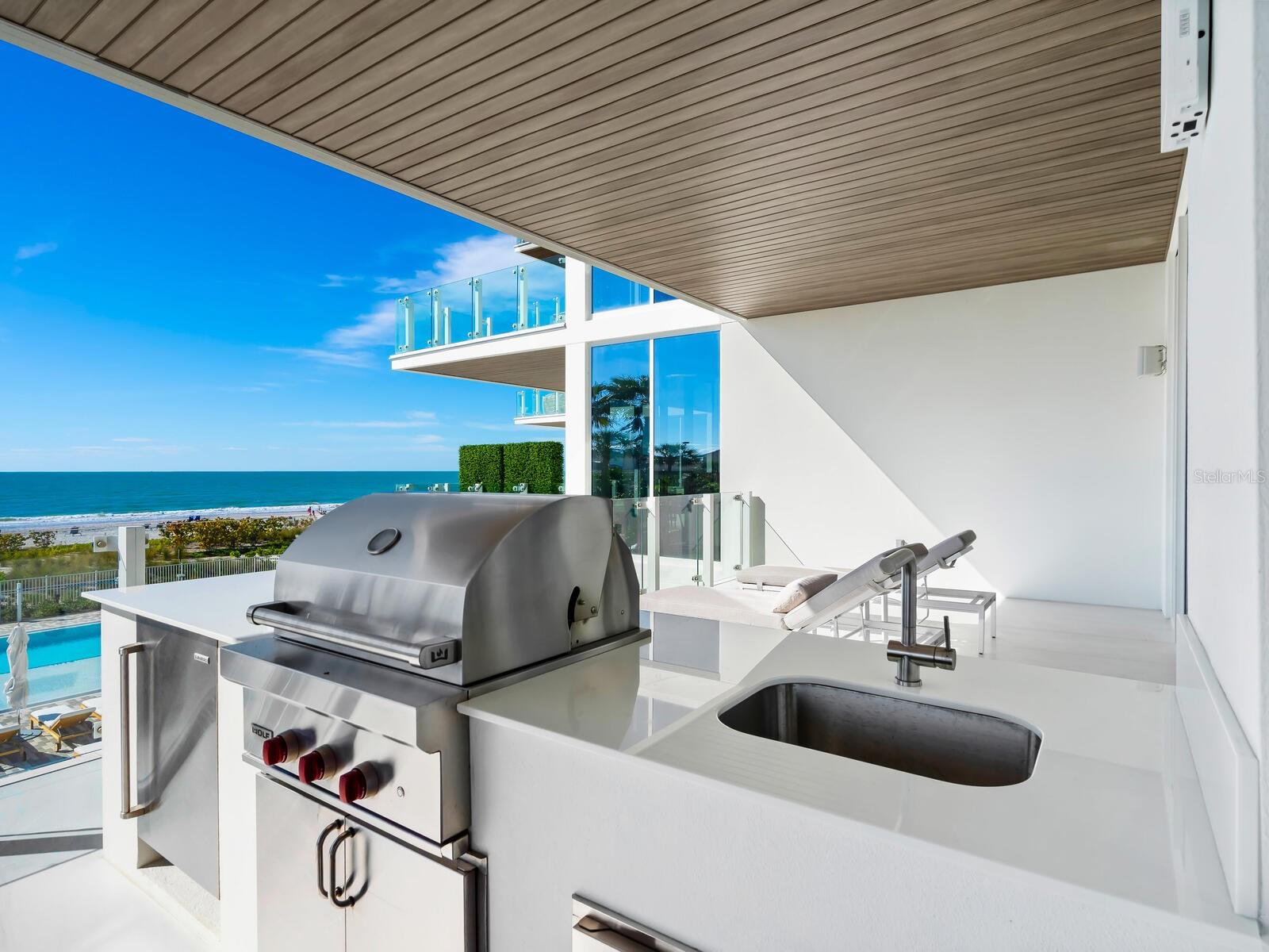 4651 Gulf Of Mexico Drive 402