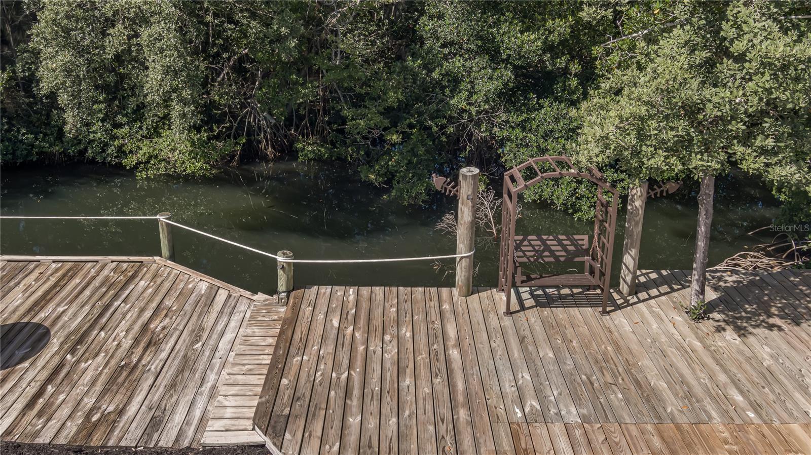 5318 Palmetto Point Drive