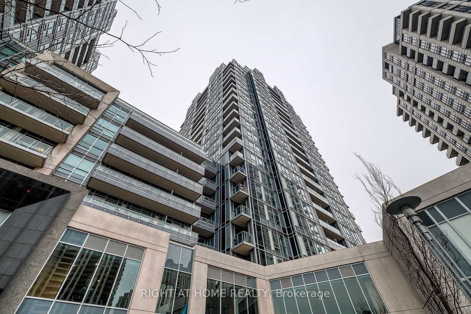 120 Harrison Garden Blvd 1507