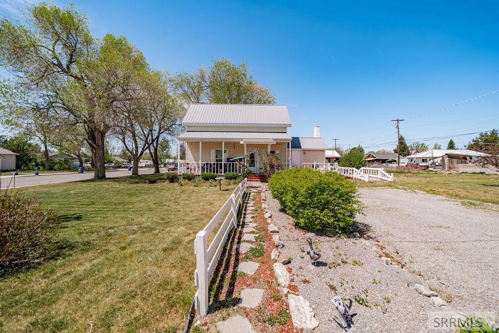 407 W Main Street