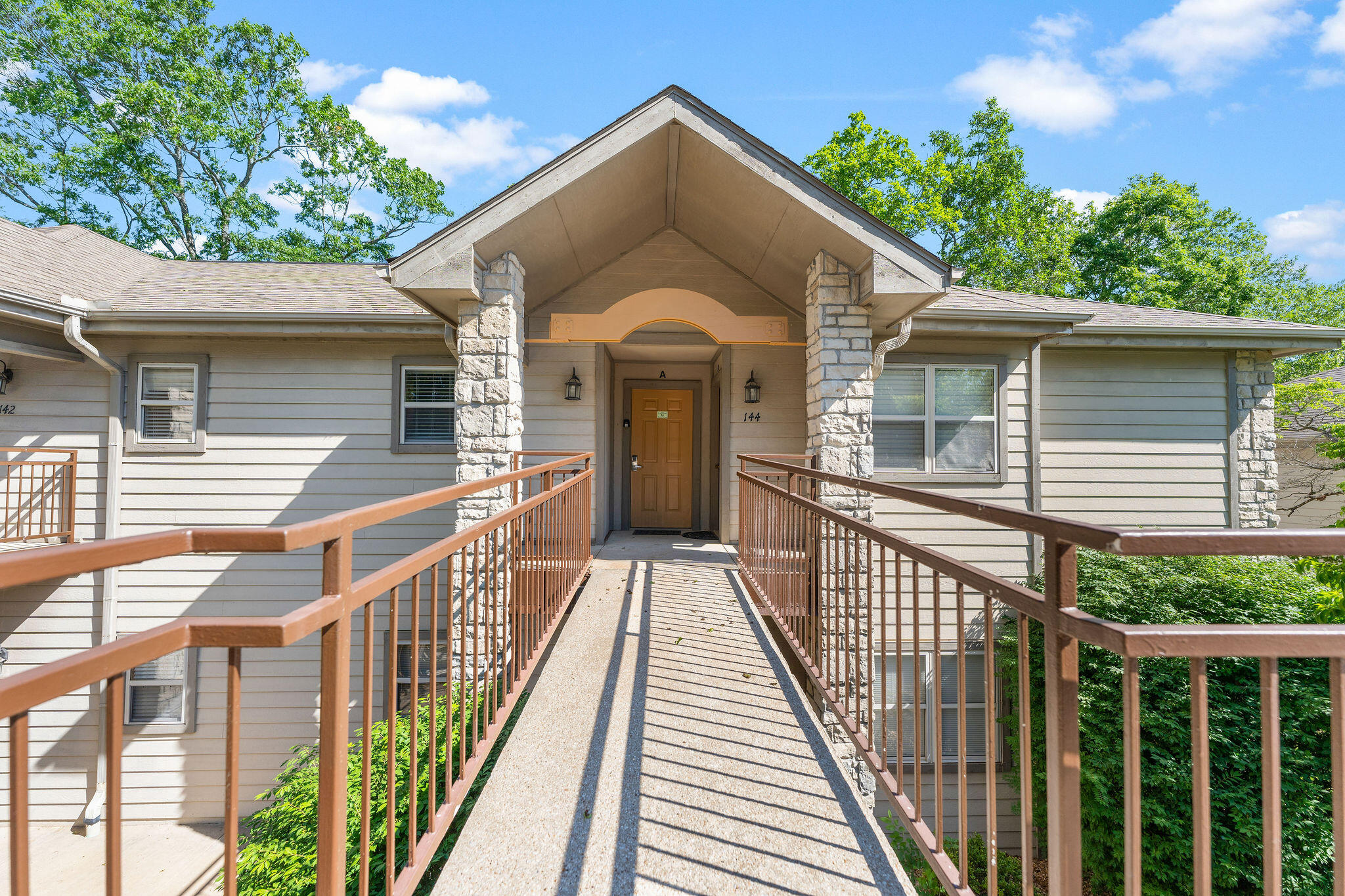 144 Oak Lane 144