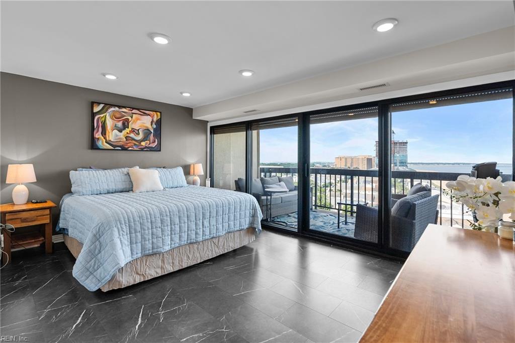 2830 Shore Drive 1103