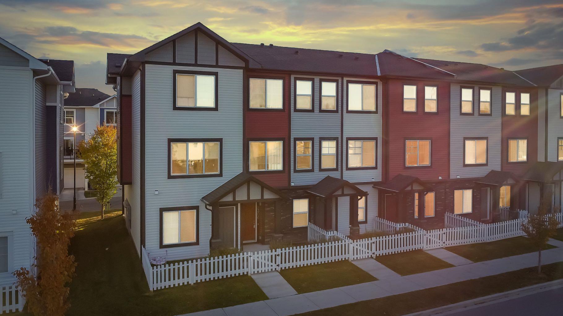 2306 Jumping Pound Common