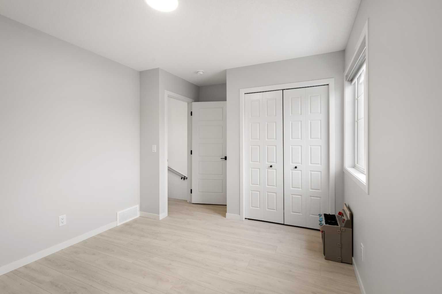 22 Edith Manor NW