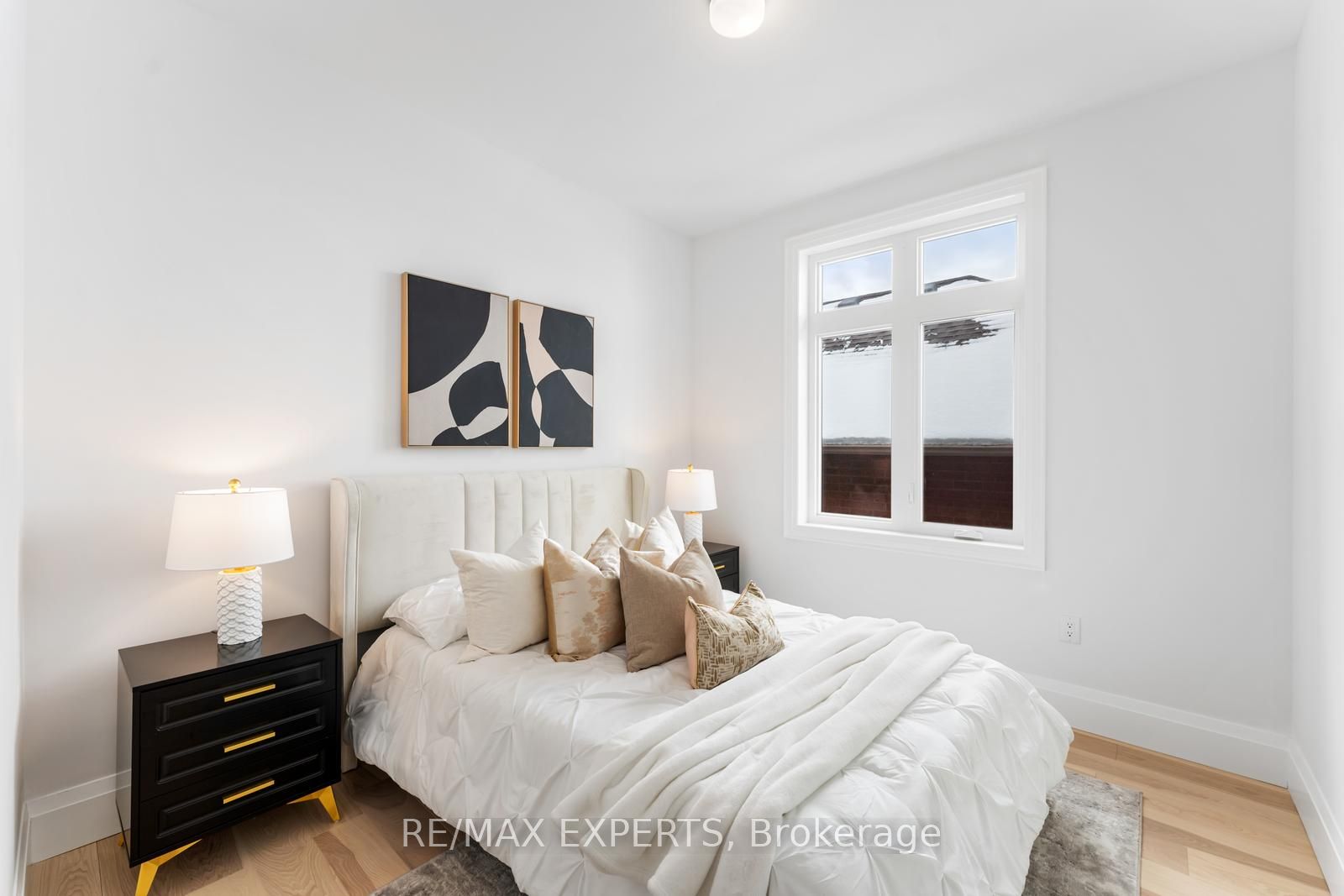 71 Hawkview Blvd