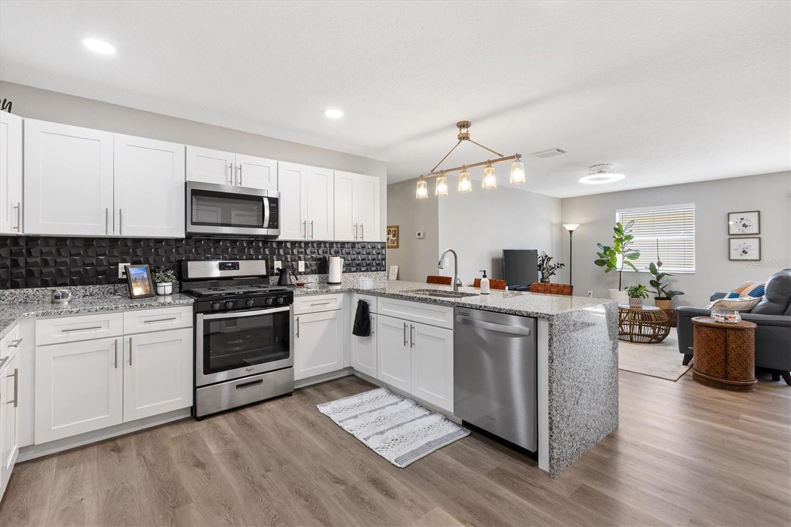 2737 Craven Way