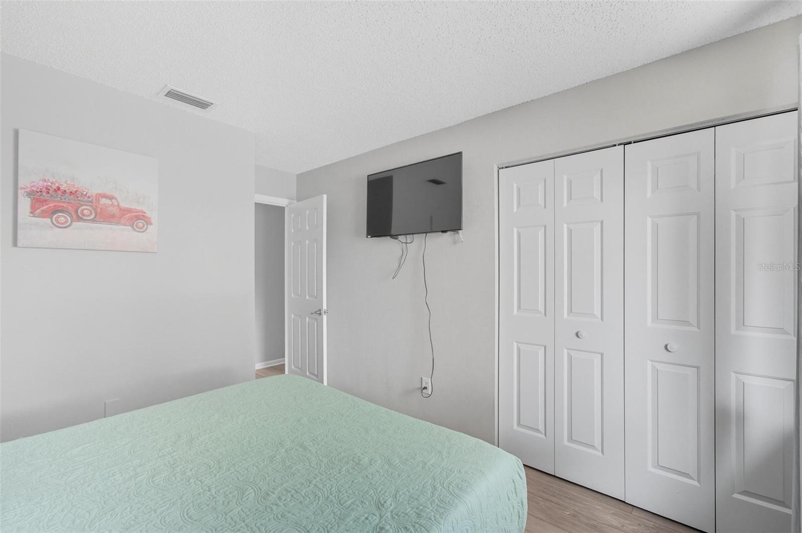 53 Cochise Court