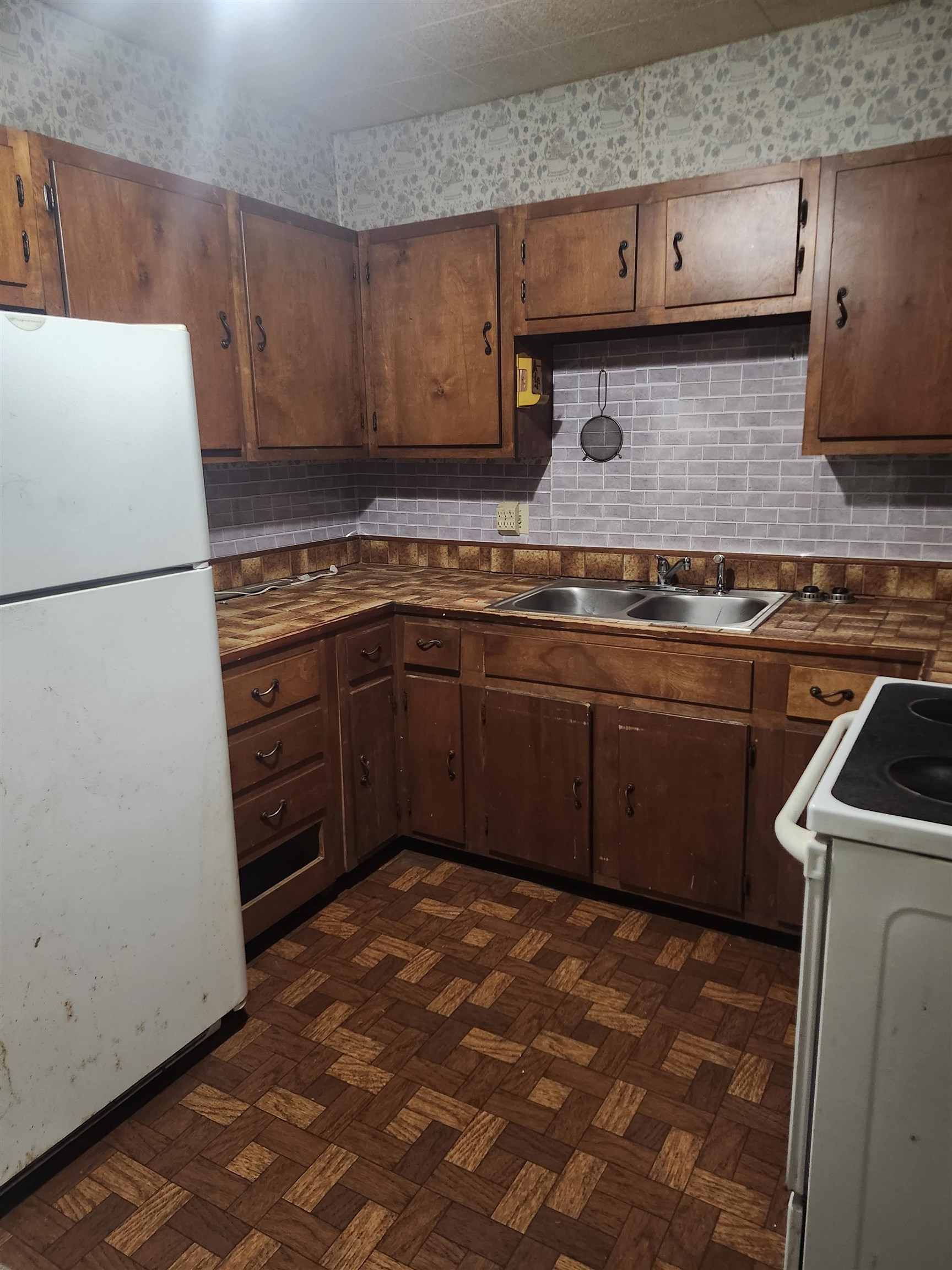 201 S 10th St.