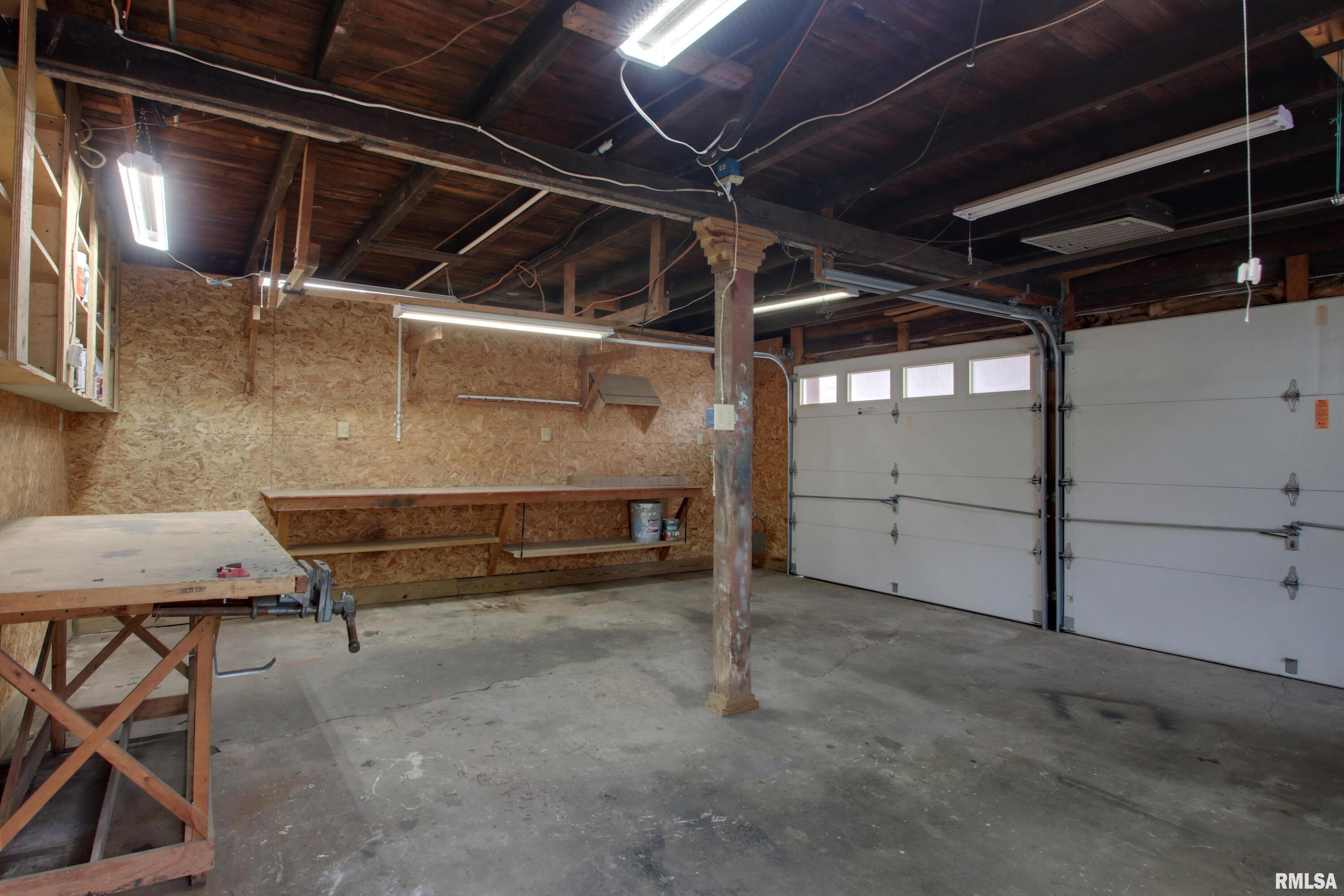 309 W Edwards Street