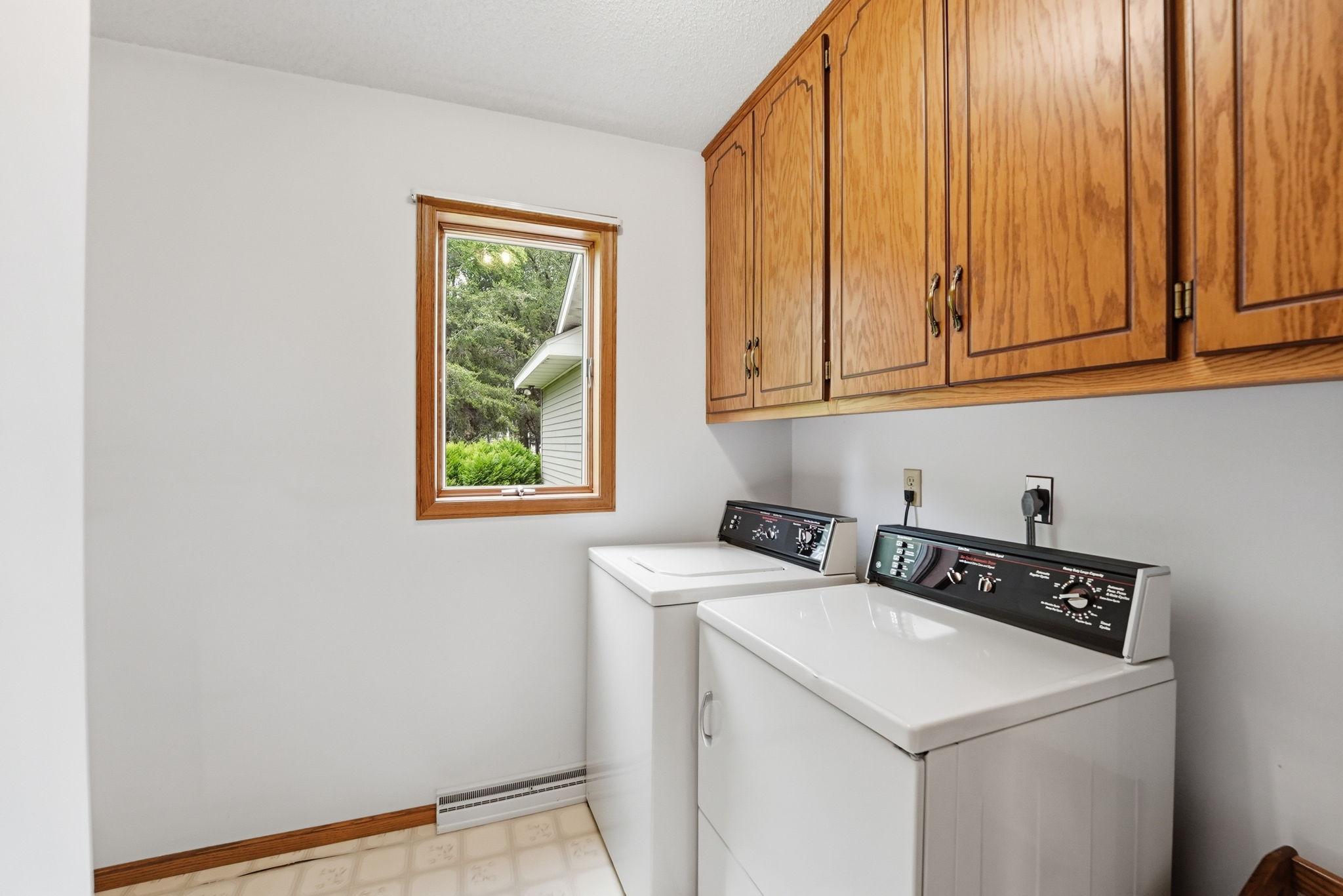 1850 E 49th Street SE