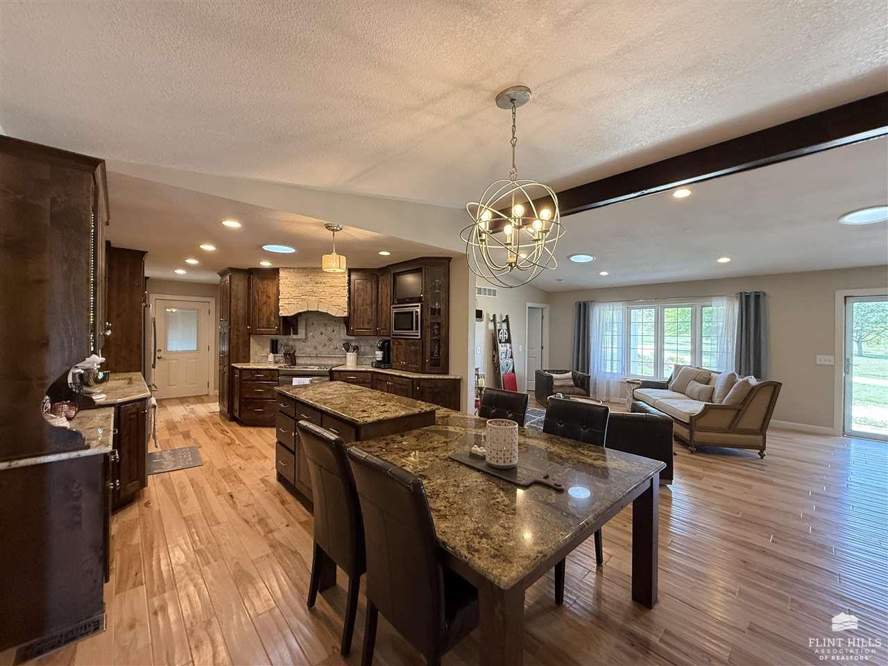 11710 Diamond Circle