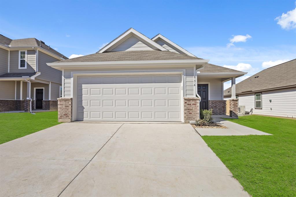 New construction community: Retreat at Fossil Creek is now open! This home offers 1331sqft, 1-story home with 3 bedrooms, 2 baths, and covered patio. The primary bedroom comes with its own ensuite bathroom. Granite countertops in the kitchen and bathrooms with luxury vinyl plank throughout!