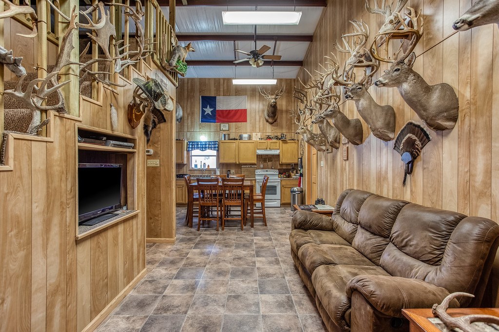 101 NE Big Draw Drive