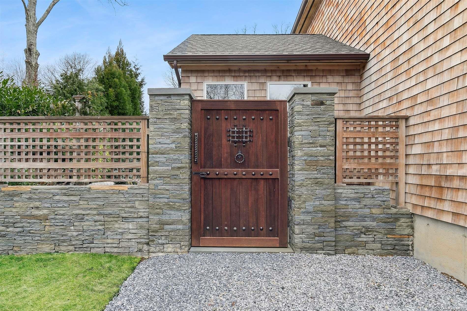 16 Pembroke Drive