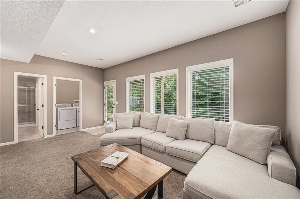 3608 NE 85th Terrace