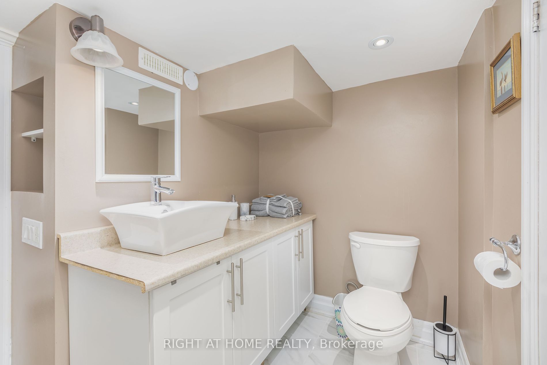 32 Flerimac Rd Lower