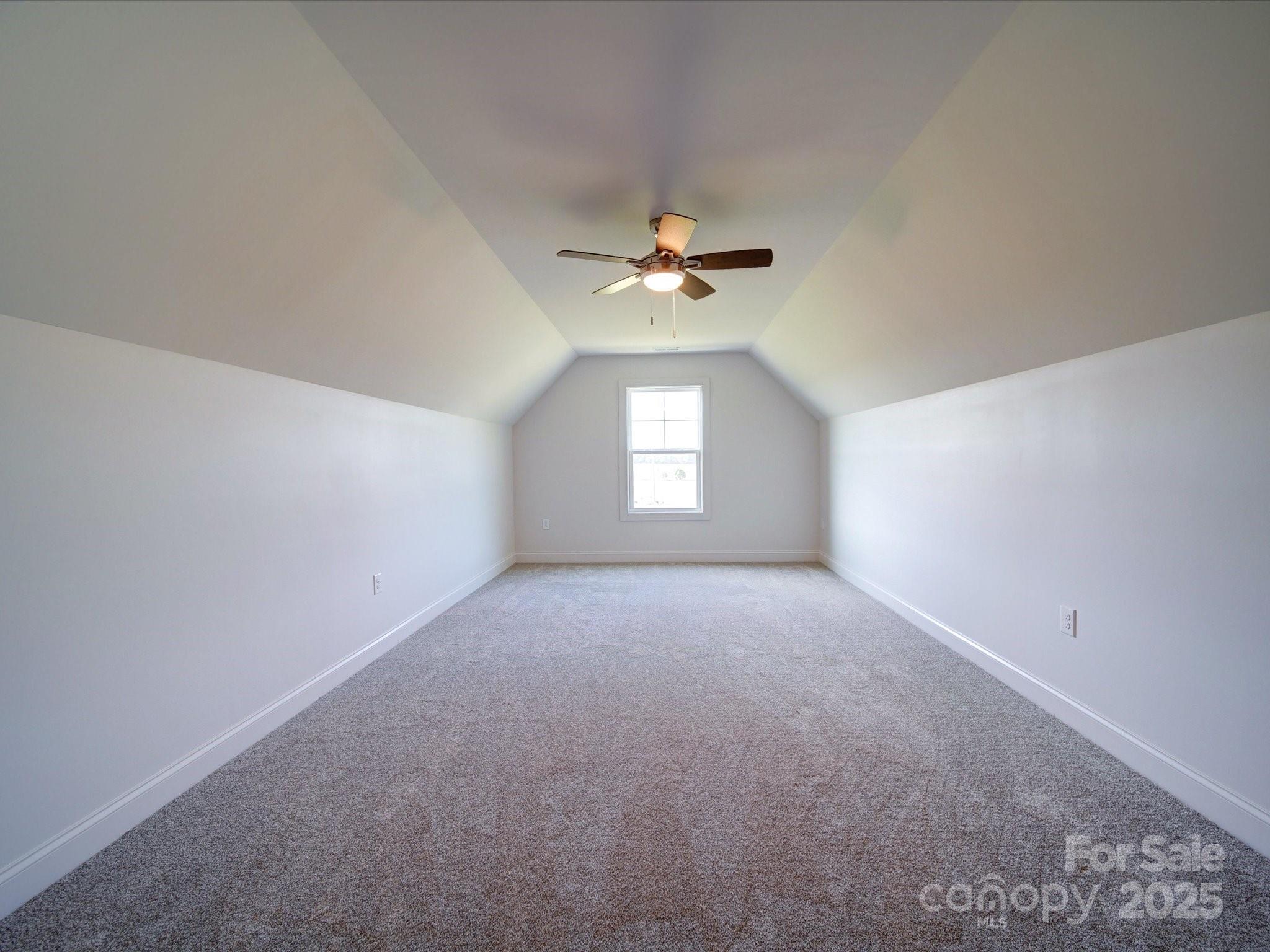 220 W Lawyers Road