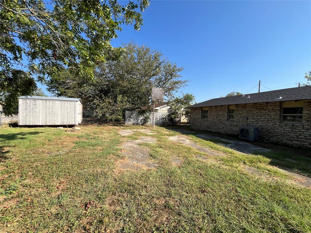 910 N Pecan street Street