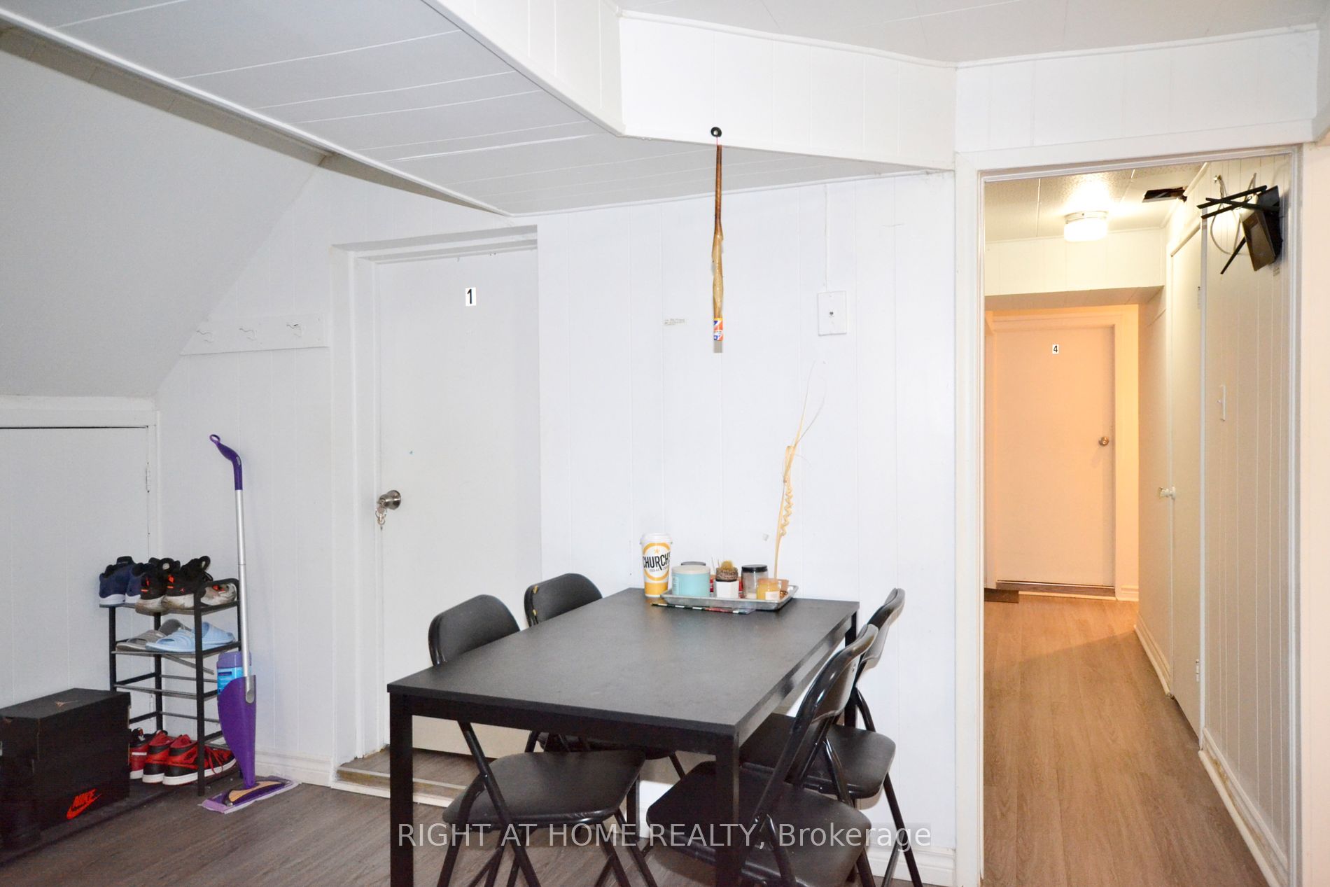 27 Cameo Cres