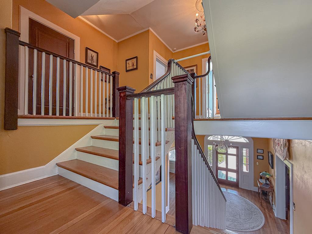 212 Bay Ave 9A