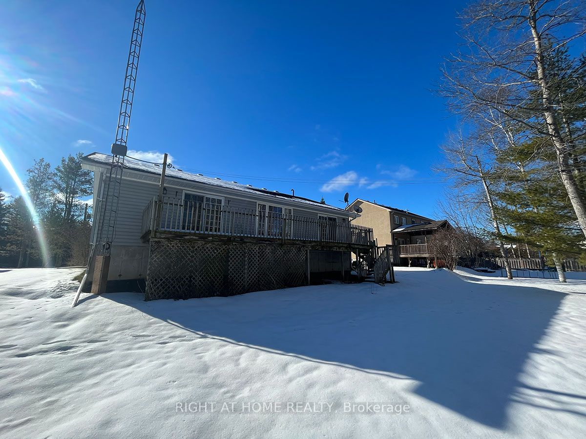 9 N Eldon Dr