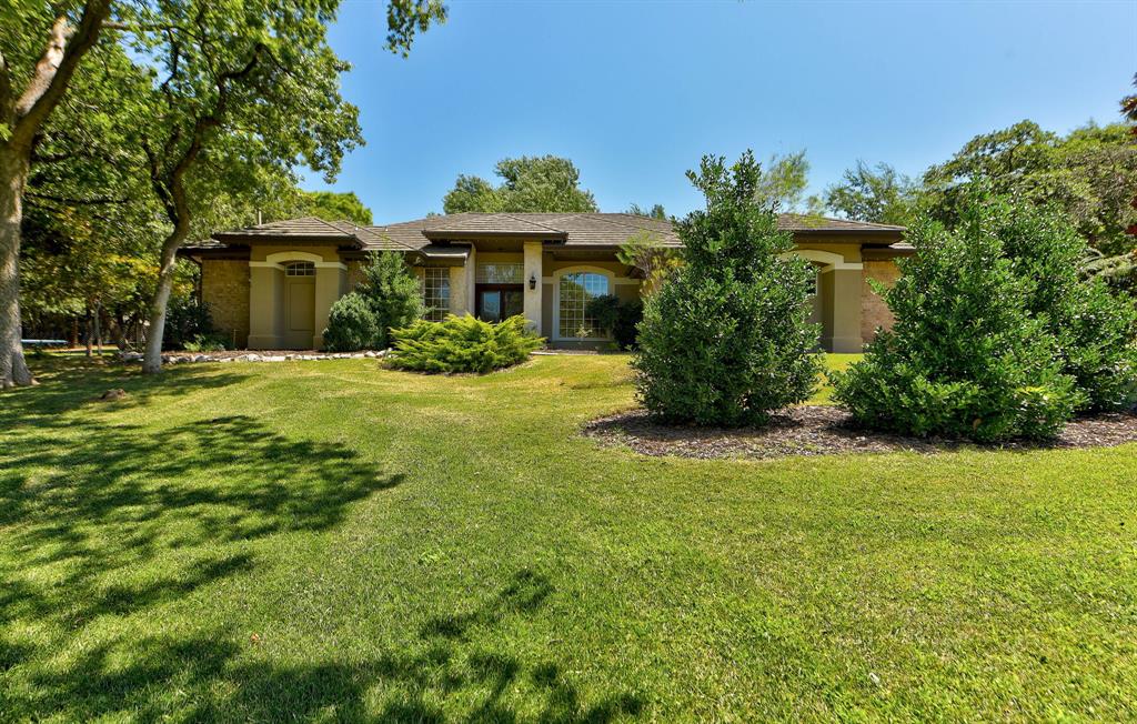 Welcome to your dream home in one of Oakdale’s most desirable neighborhoods! This spacious, single-level property offers the perfect blend of charm, comfort, and outdoor living—just in time for back to school!
Featuring 4 bedrooms (or 3 plus a private study), two inviting living areas (formal and family), two dining spaces and wet bar, this home is ideal for entertainers or anyone looking for room to grow.

From the moment you step inside, you'll appreciate the the wide open spaces, tall ceilings and exceptional flow of the home.

The front yard has fabulous curb appeal with a big yard and gorgeous landscaping. The back yard is relaxing and private with its open patio and various gardens.

But the true opportunity lies in the potential to update and customize this already beautiful home. Whether you're looking to refresh finishes, modernize spaces, or add your own personal style, this property offers a solid foundation to create long-term value. Move in now, make updates over time, and watch your investment grow!

Located in the top-rated Oakdale School District and offered at under $450,000, this is a rare chance to own a home with both character and potential in a prime location.

**Don’t miss out—schedule your private tour today and envision the future you can build here!**
