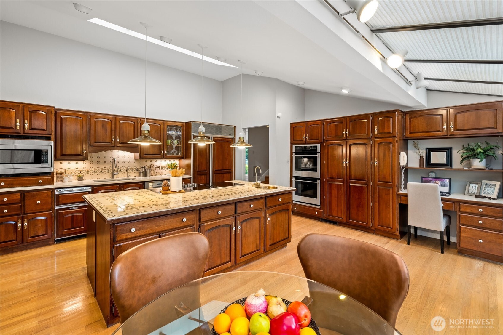 11818 Marine View Drive SW