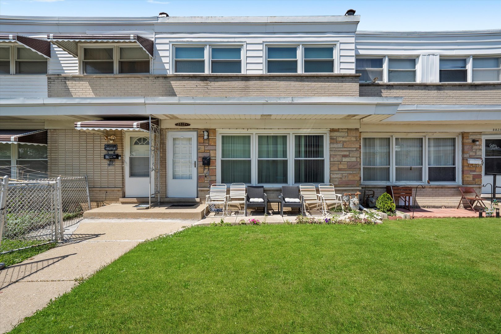 Welcome to this beautifully maintained 3-bedroom, 1.5-bathroom condo offering comfort, convenience, and incredible value. Nestled in a well-kept community, this spacious home features a bright and airy layout with generously sized bedrooms, a large living area, and an eat-in kitchen perfect for everyday living and entertaining. The full basement provides ample storage space and the potential for a home gym, office, or additional living area. Located just minutes from major shopping centers, schools, and public transportation, this condo is ideal for commuters and families alike.