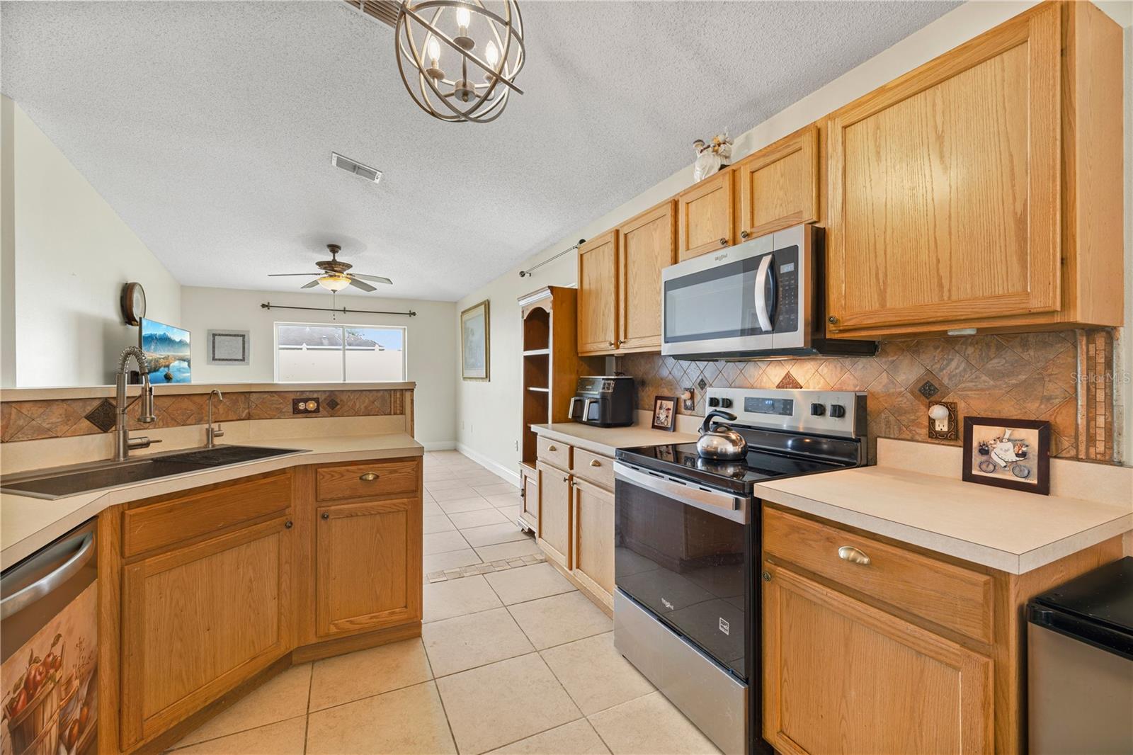 2912 Belle Lane