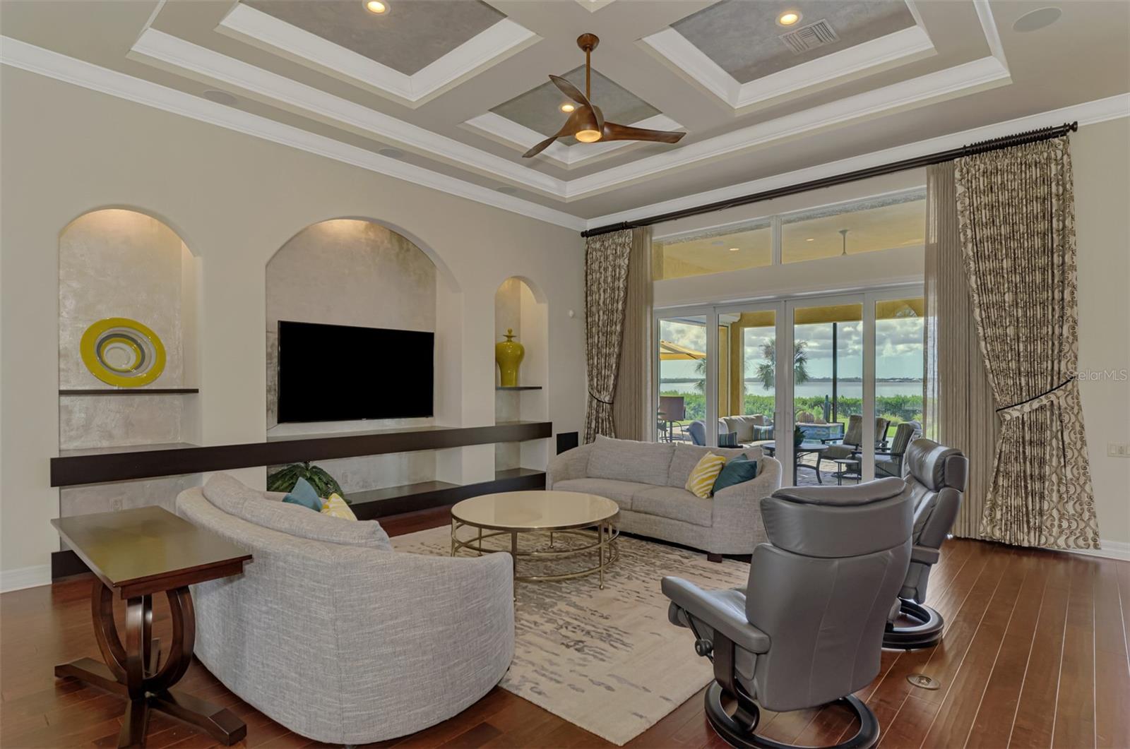 3111 Rivershore Lane