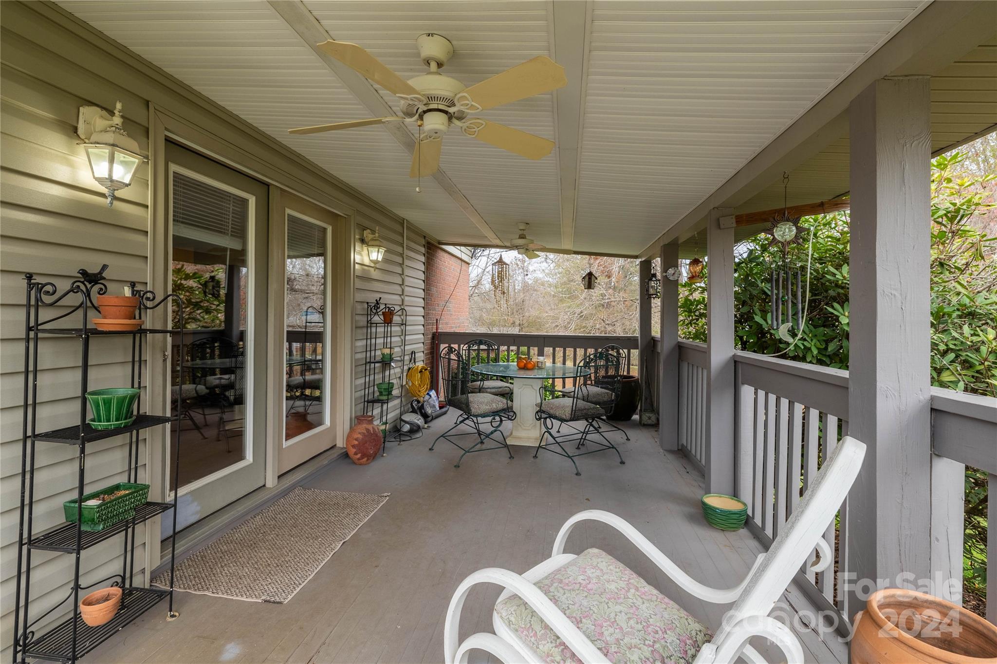 2559 Sweetbriar Circle