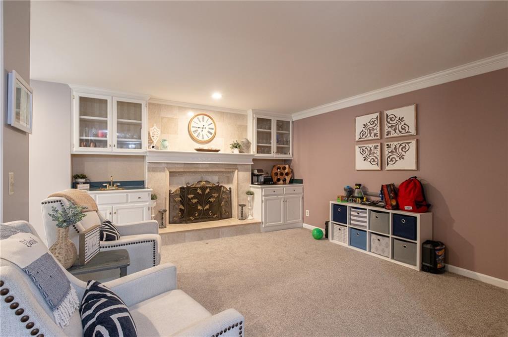 3743 NE Woodland Court