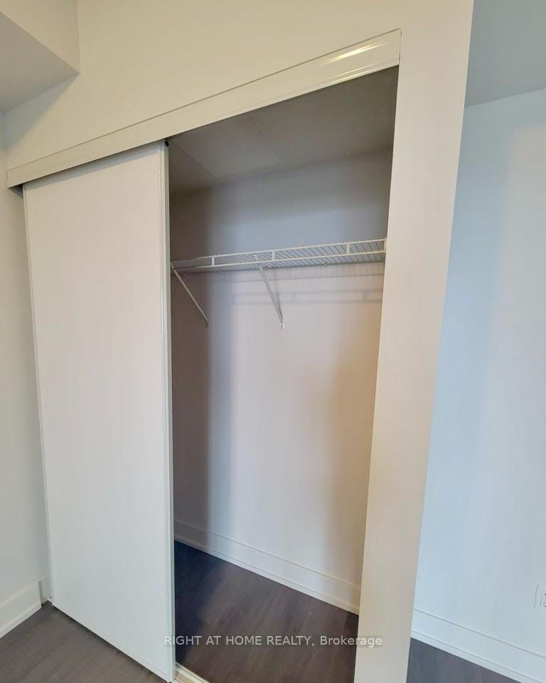 2550 N Simcoe St 1421