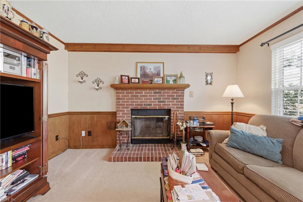1112 Whitewater Court