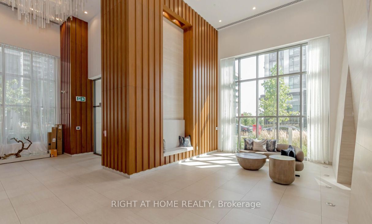 70 W Annie Craig Dr 413