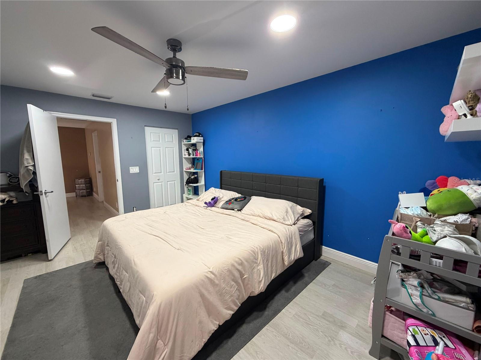 7380 Pinewalk Drive S 37-8