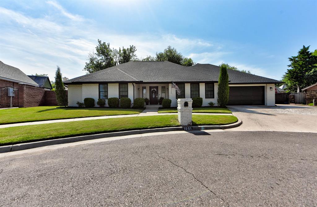 Farmhouse charm meets modern design in this fully remodeled 4 bed, 2.5 bath home with a flex room that could be a 5th bedroom. At 2,523 sq ft, this home features wide-plank wood floors, a stunning kitchen with quartz countertops, stainless appliances, a cozy bar nook, and open-concept living. The spacious primary suite includes a spa-like bath with soaking tub, walk-in shower, and double vanity. Located on a quiet cul-de-sac with a red barn-style shed and beautiful curb appeal—this one checks all the boxes!