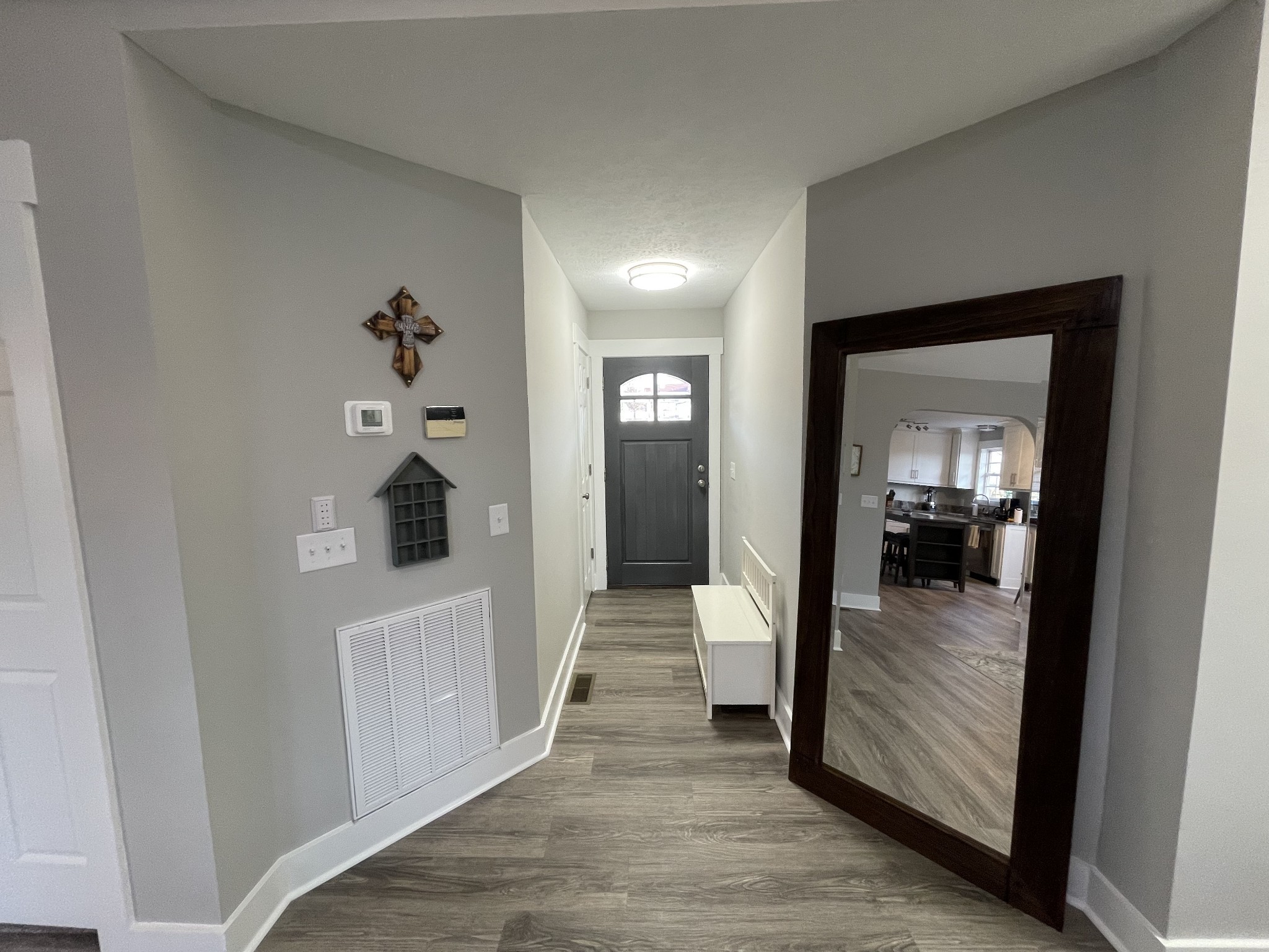 116 Cora St
