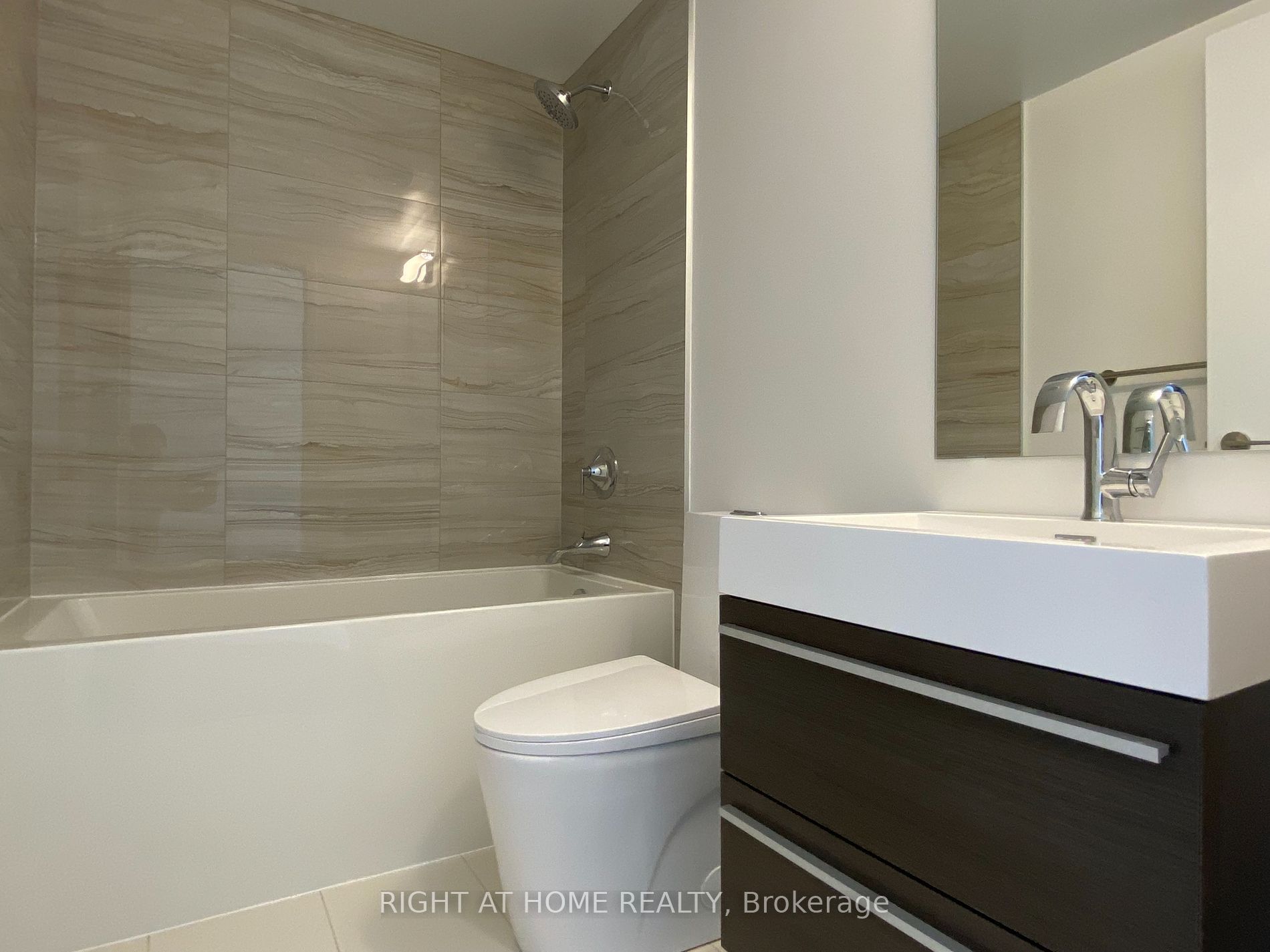 39 Roehampton Ave 1904