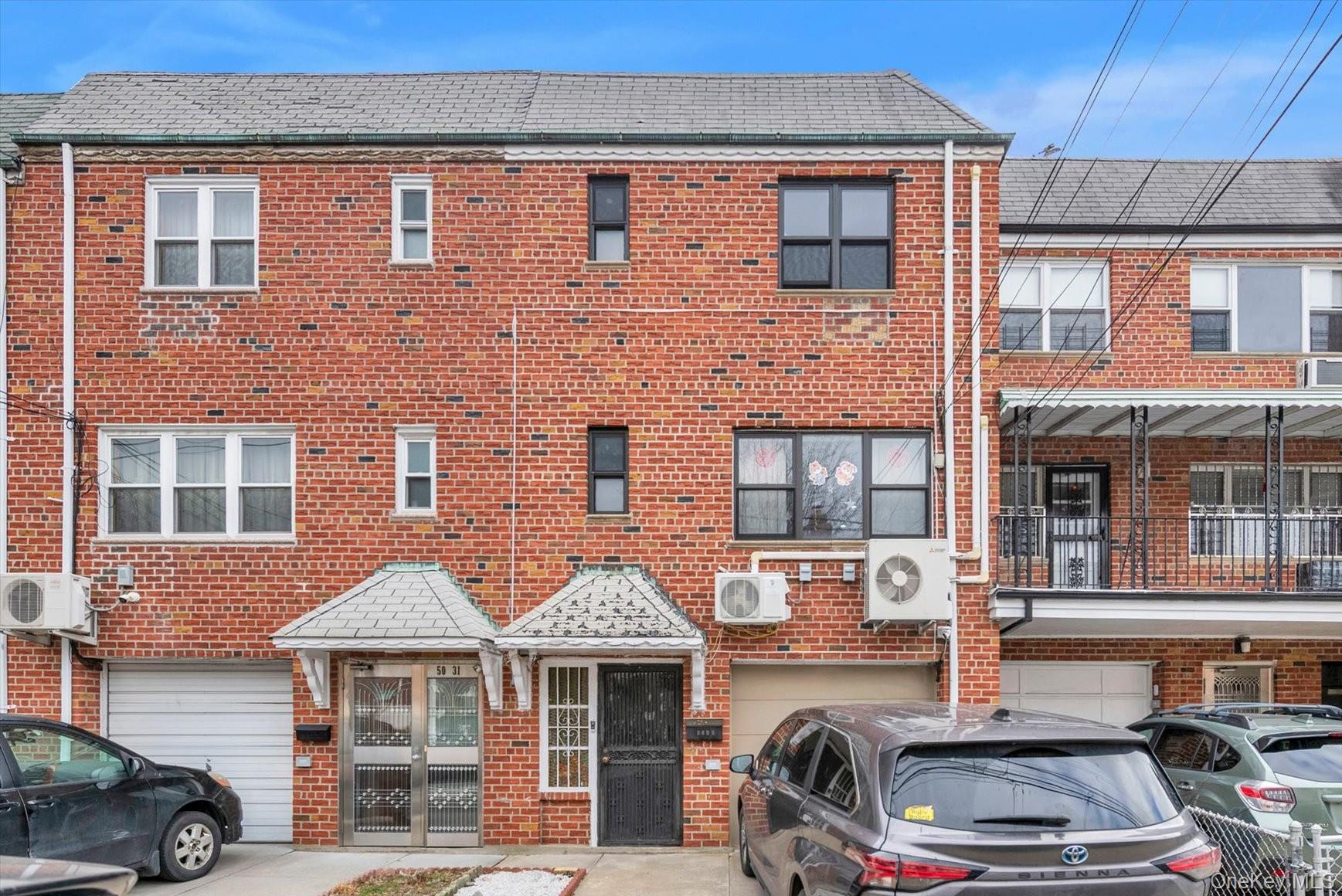 Don’t miss this incredible opportunity to own a well-renovated and meticulously maintained townhouse in a highly desirable location. This move-in ready home offers both comfort and convenience, perfect for modern living.Enjoy an easy and short commute to Manhattan and Flushing, making it ideal for professionals  alike. Conveniently located near shopping centers, restaurants, and major highways, everything you need is just minutes away.This property has been thoughtfully updated and carefully cared for, allowing you to move in with peace of mind and start enjoying your new home right away.Opportunities like this don’t come often!