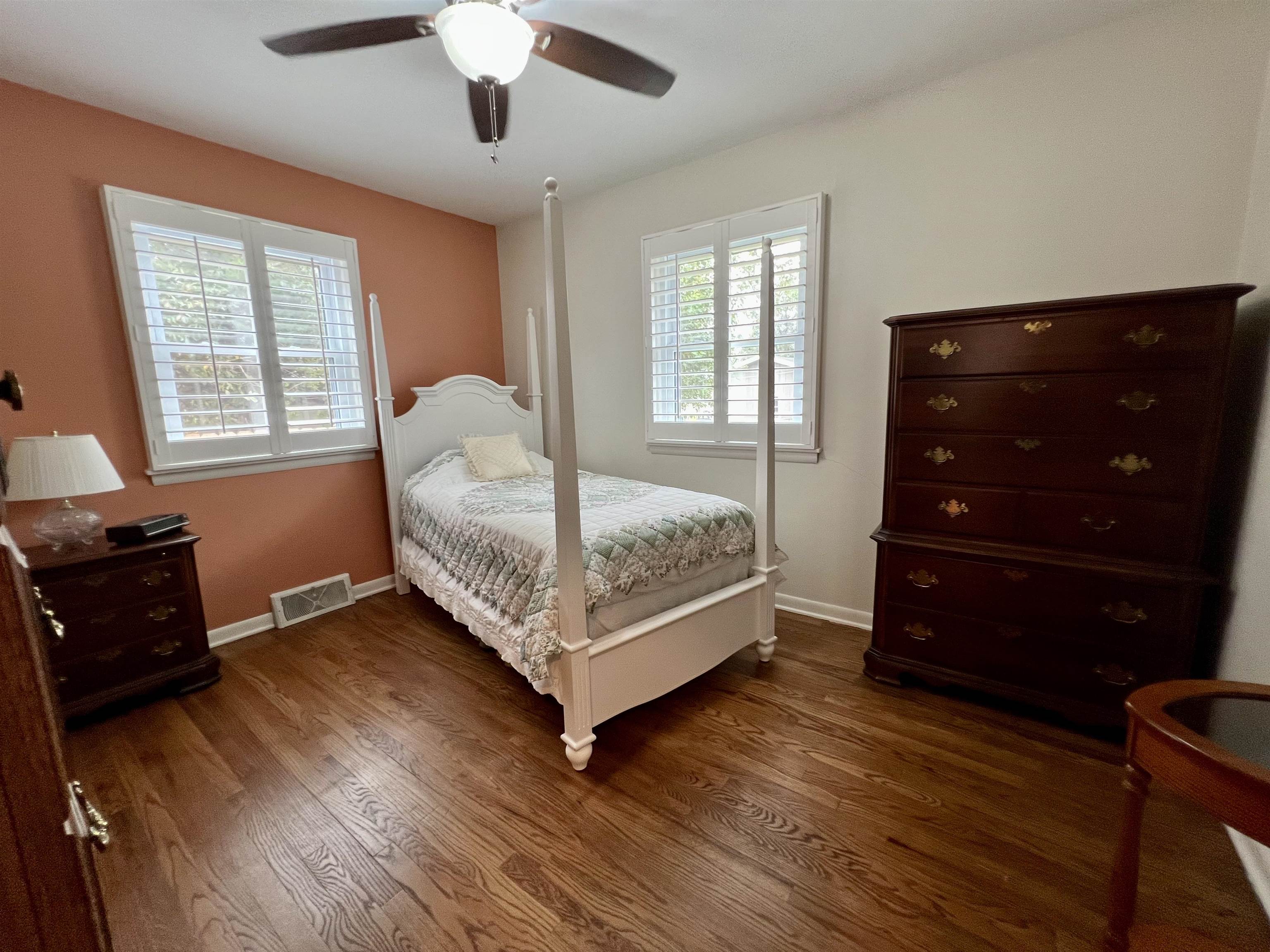 261 Greenway