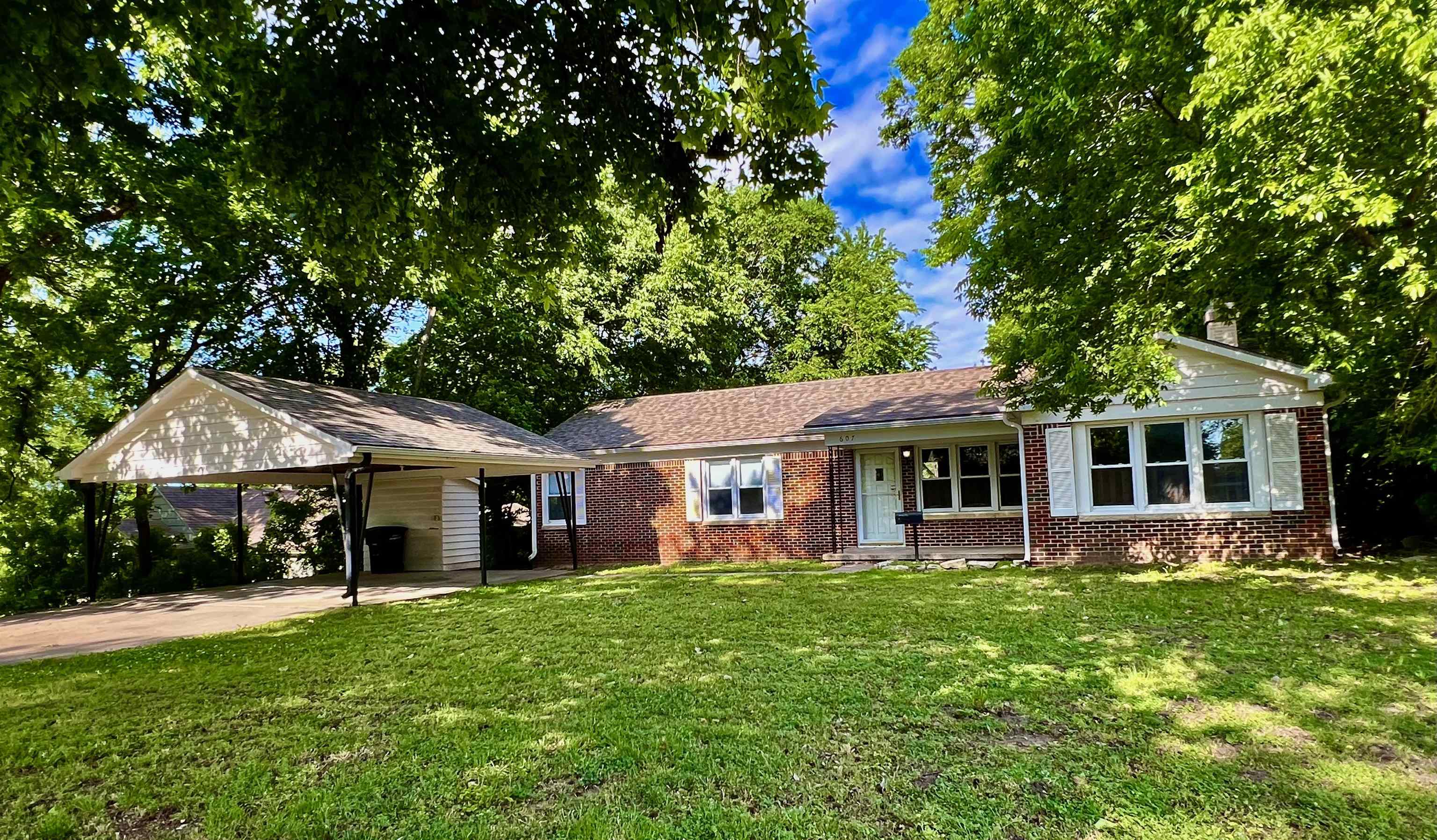 607 N 9th