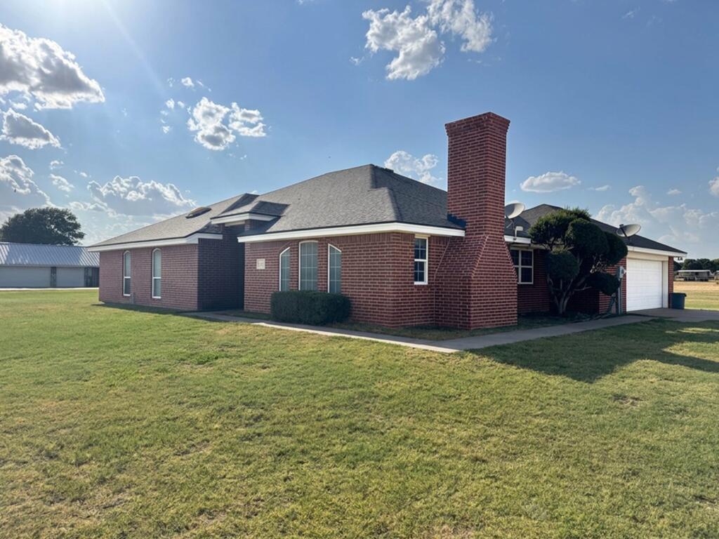Rare Greenwood ISD home with a BRAND-NEW well and pressure tank, tested at 28 GPM – real water where it's hardest to find. All updates completed 8/25/26: Fresh neutral paint in living, bonus, and dining rooms with newly painted baseboards, new bedroom carpet, wood-look LVT in living/bonus rooms, and updated hallway lighting. Sitting on a full 2 acres, this property offers the space and privacy Greenwood buyers look for – room to roam, build out, or spread out. Plus a 24x30 (720 sf) shop with electricity. Schedule your showing today!