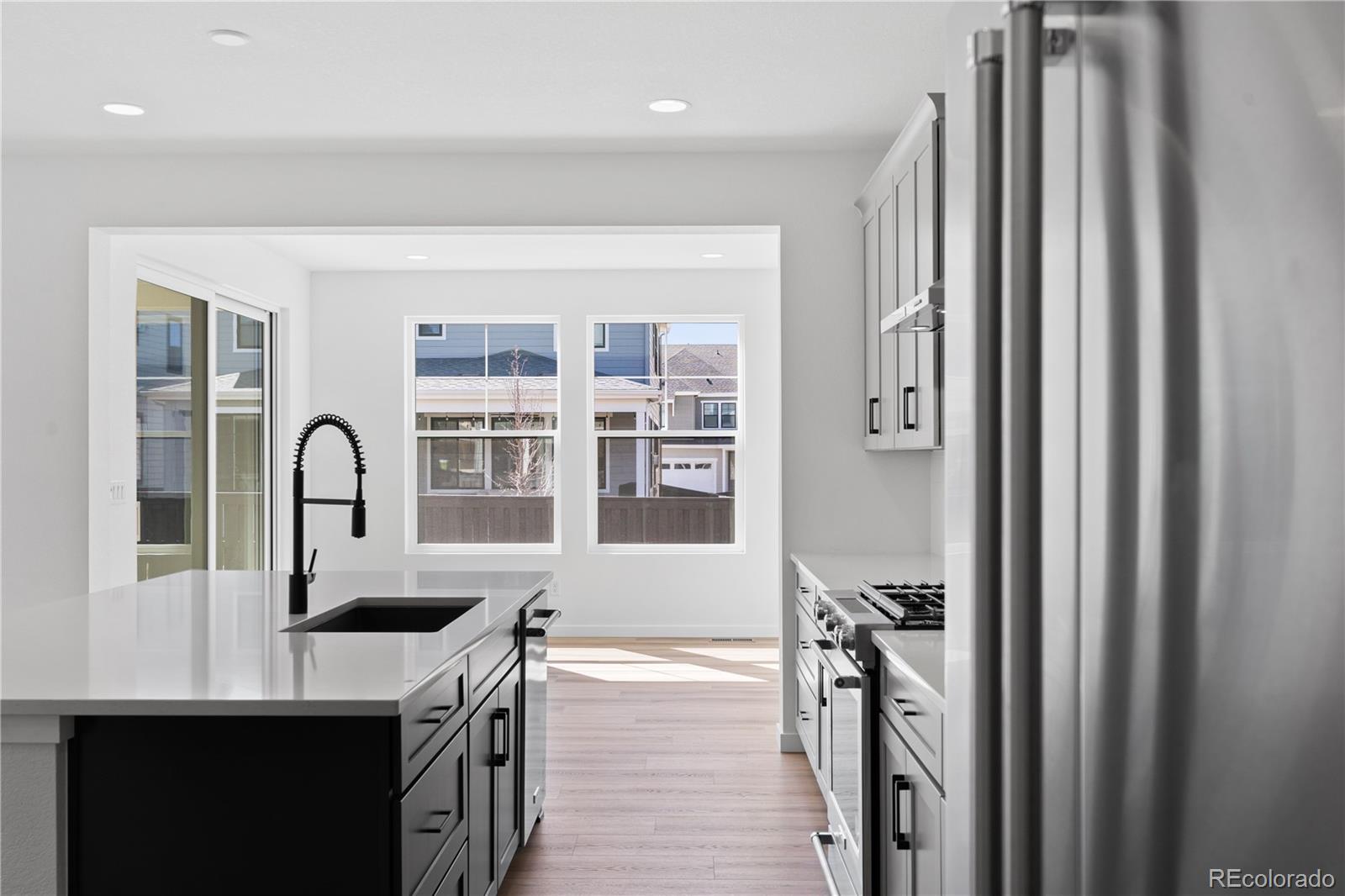 8892 Springsong Lane