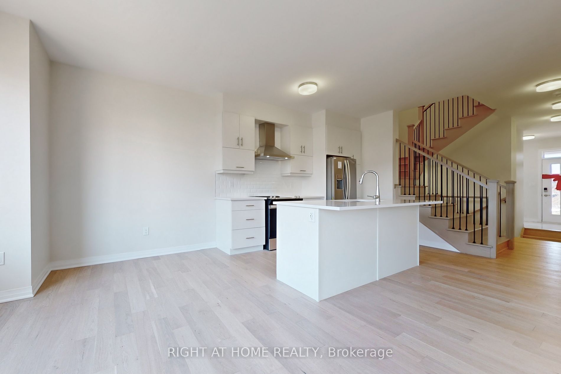 106 E Settlers Road Rd