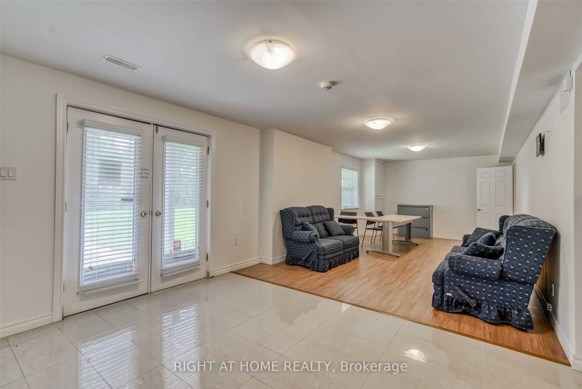 2768 Davis Dr