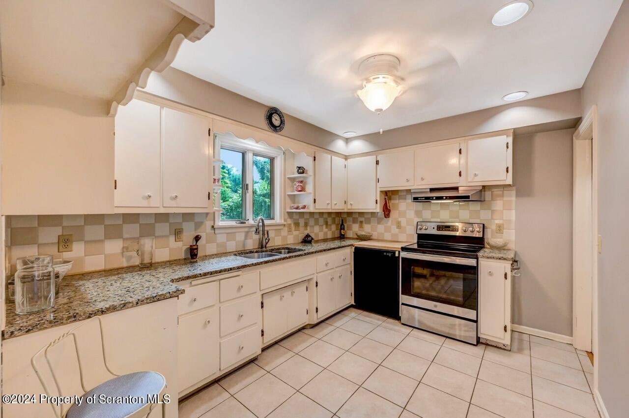 100 Buckhill